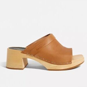 Swedish Hasbeens Tan Leather Clogs with Wooden Sole